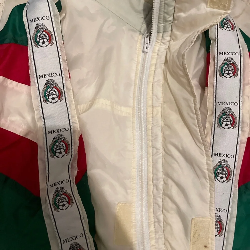 Vintage 1990’s Mexico Soccer Seleccion Mexicana Puffer Embroidered Jacket-SZ-L - Picture 5 of 14